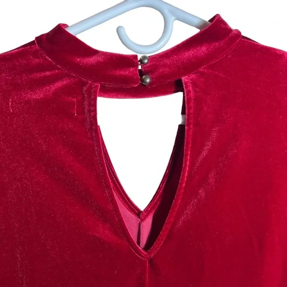 Fever Red Velour Keyhole Cut Out Tunic, Large - Picture 3 of 8